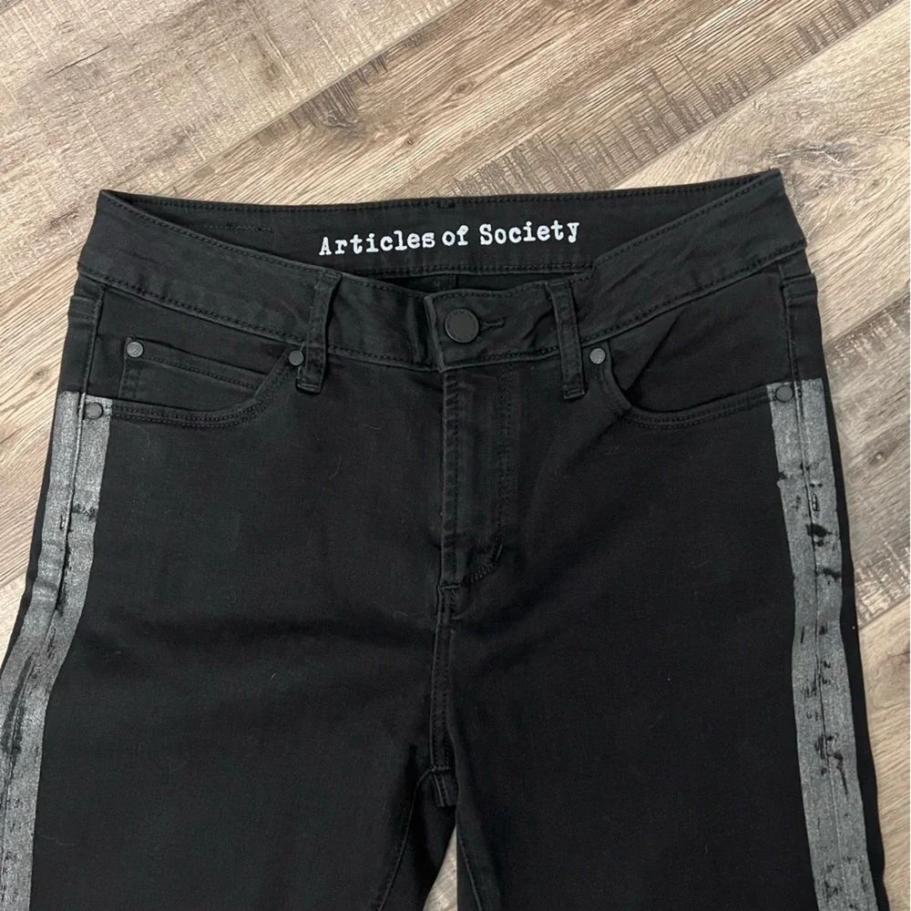 Articles Of Society skinny Black Jeans with silver metallic stripe sz 28 EUC
